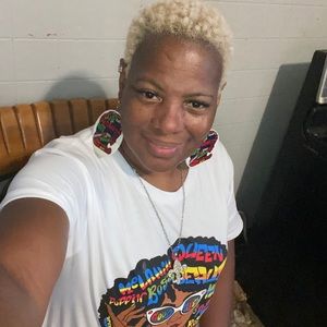 Meet your Posher, Doris